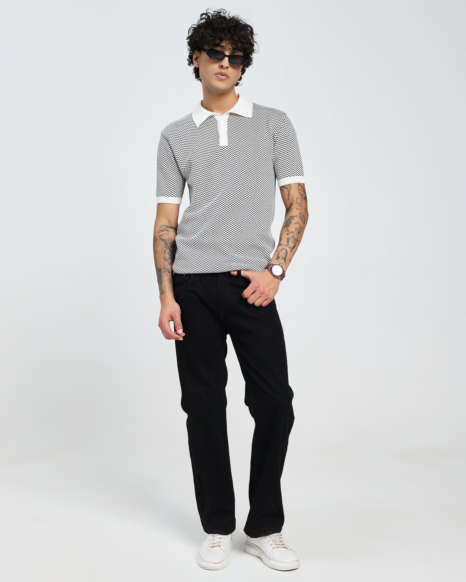 White Knit Polo – Geometric Stripe Pattern