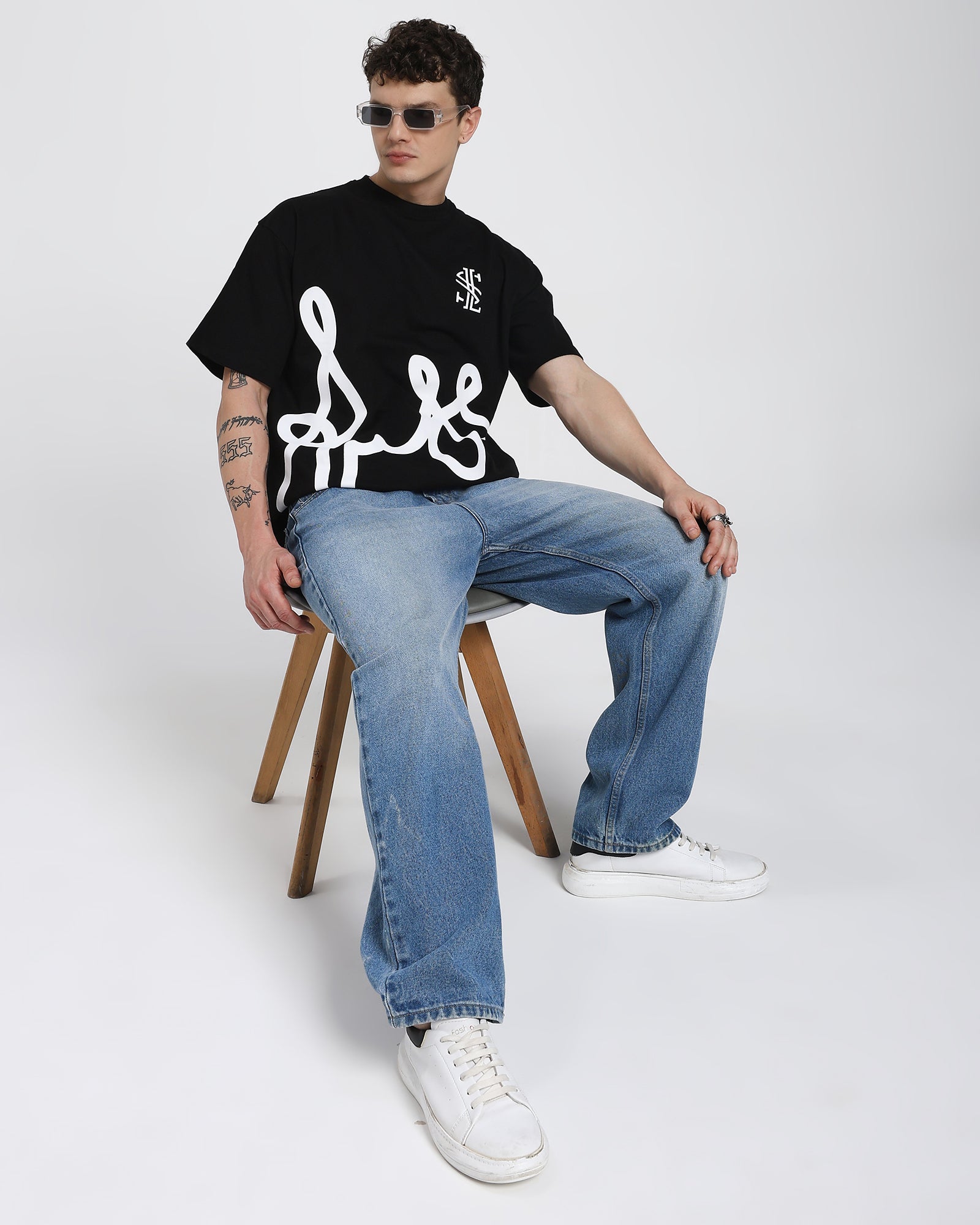 Oversized Printed T-shirt-Black