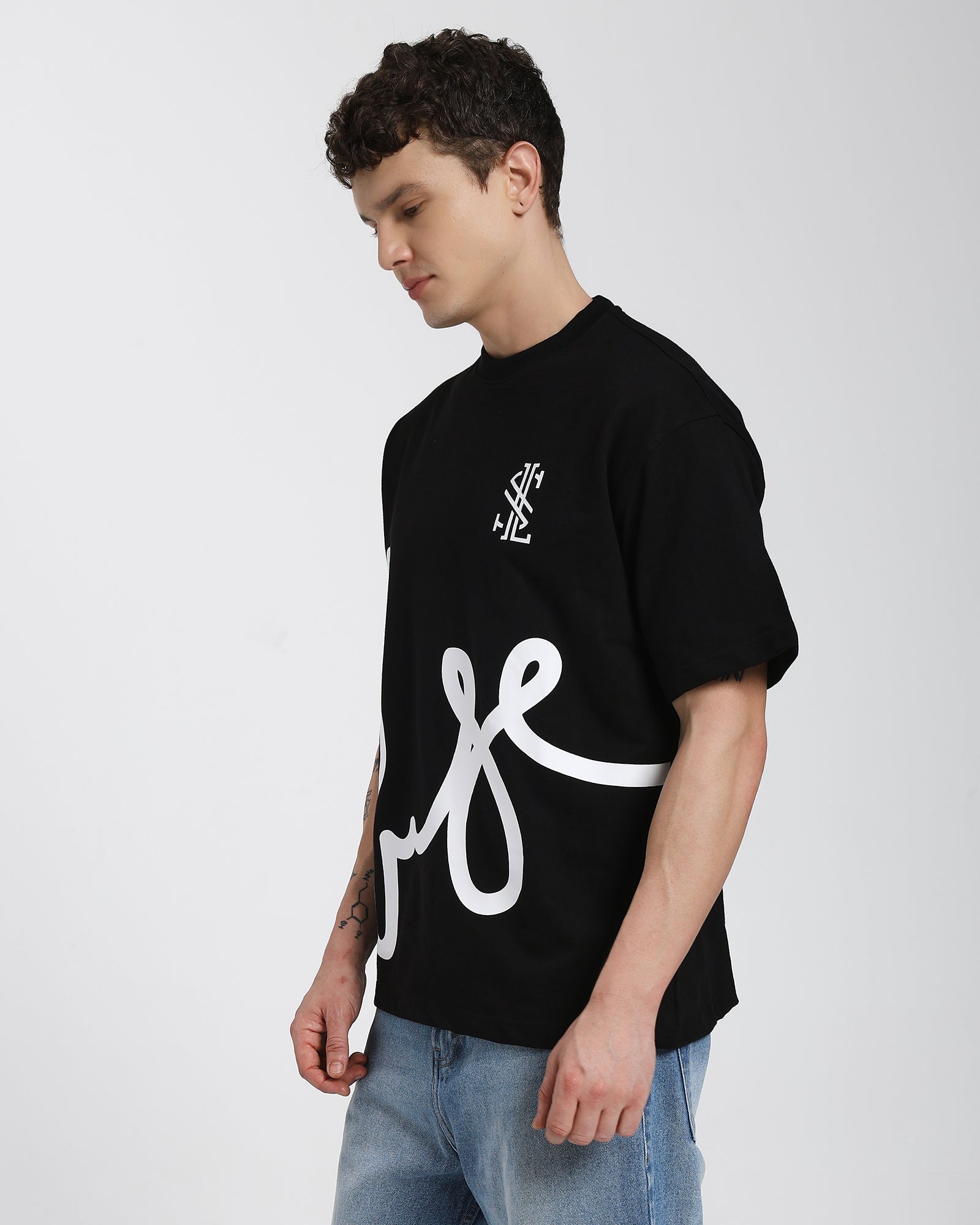 Oversized Printed T-shirt-Black